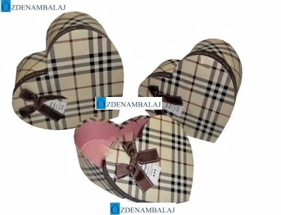 HEDİYE KUTUSU BURBERY 26*24*11,5 CM - 3